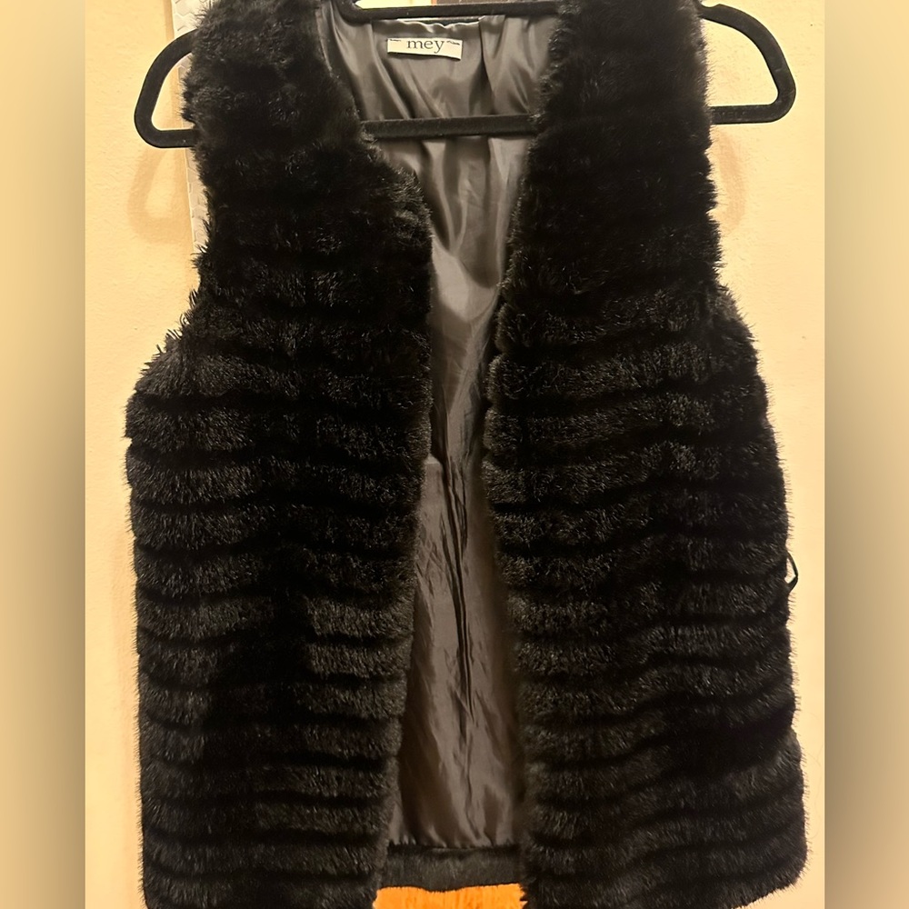 Faux fur black vest